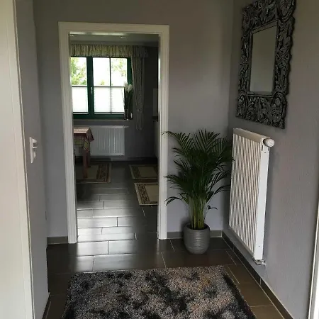 Reetdachferienhaus Rauchseeschwalbe Apartamento Zirkow