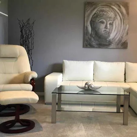 Apartamento Reetdachferienhaus Rauchseeschwalbe