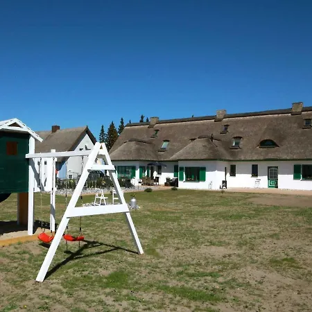 Reetdachferienhaus Rauchseeschwalbe